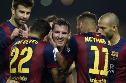 Messi celebra un gol ante el Eibar, rodeado por Dani Alves, Piqué, Neymar y Mascherano.