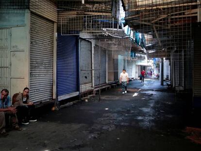 Comercios cerrados por huelga en el centro de Managua.