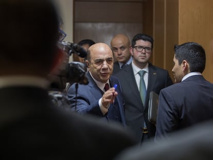 Jesus Murillo Karam exfiscal general de México durante una conferencia de prensa en la Ciudad de México, en noviembre de 2014.