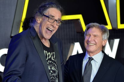 Peter Mayhew e Harrison Ford em 2016.