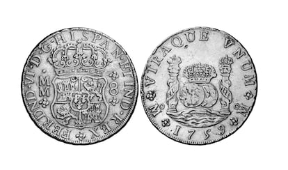  Moneda de ocho reales de plata de tipo columnario, acuñada en México en 1759, durante el reinado de Fernando VI.