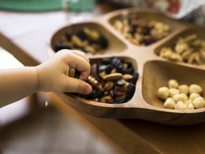 Los frutos secos y las semillas son la principal causa de atragantamiento en niños entre uno y cuatro años