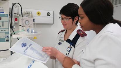 Miembros del equipo de atención a embarazadas y madres del Birthing team.