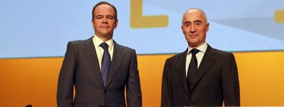 I&ntilde;igo Meir&aacute;s, consejero delegado de Ferrovial, junto con Rafael del Pino, presidente de la compa&ntilde;&iacute;a.