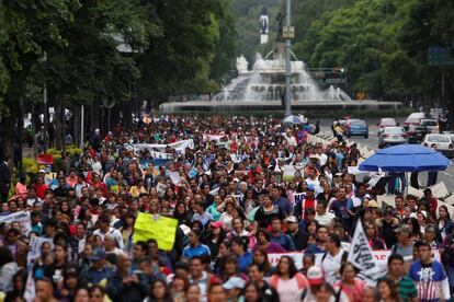 Marcha de la CNTE en la Ciudad de México el 11 de julio.