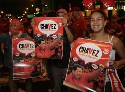 Partidarios de Hugo Chvez celebran la victoria electoral en las calles de Caracas.