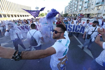 Aficionados del Real Madrid en la ciudad de Kiev (Ucrania) antes de la final de la Champions League, el 26 de mayo de 2018.