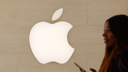 Logo de Apple. REUTERS