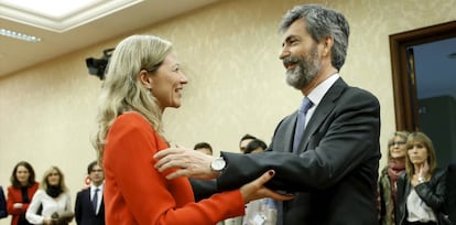 Victoria Rosell con el presidente del Poder Judicial, Carlos Lesmes.