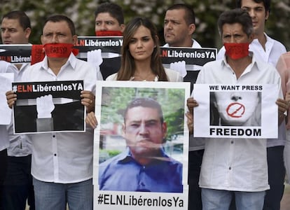 Protesta por la liberaci&oacute;n de los periodistas secuestrados por el ELN en Colombia.