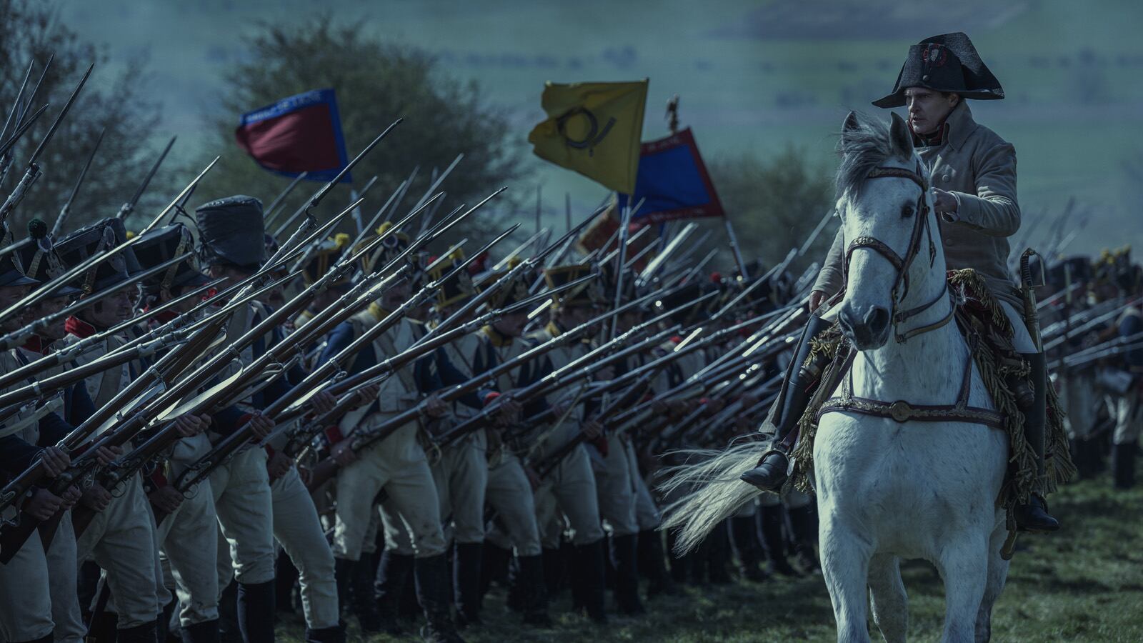 Joaquin Phoenix como Napoleon Bonaparte.