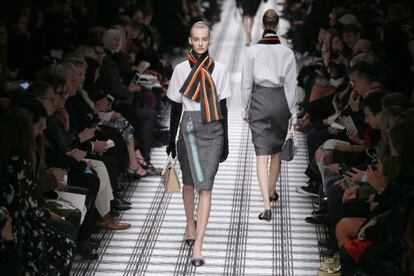 Desfile de Balenciaga, el viernes en Par&iacute;s.