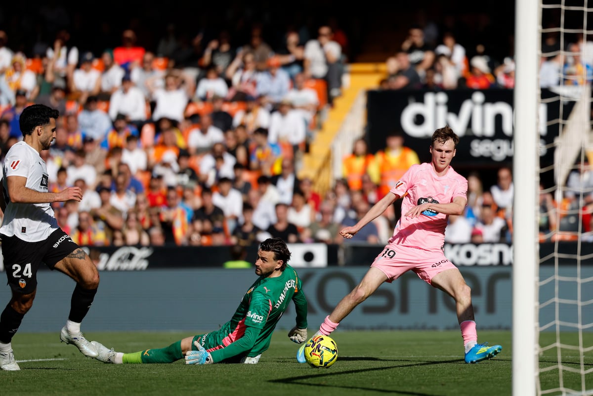 El Celta castiga el conformismo del Valencia