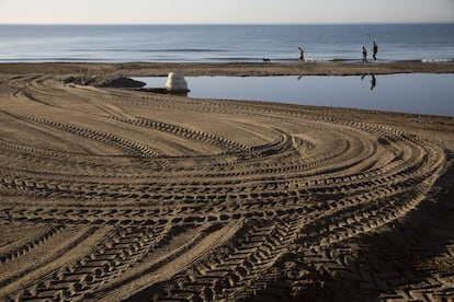 Toda la ordenación local posterior fue tumbada por los tribunales, incluido el plan de 2010, que recogía que ese suelo debía ser de equipamiento público. También lo indicaba así el Plan de Ordenación Turística (POT) del litoral, anulado igualmente por el Tribunal Supremo.