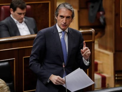 El ministro de Fomento, &Iacute;&ntilde;igo de la Serna, en el Congreso.