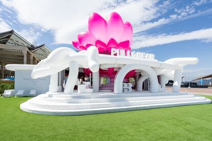 La pop up store de Pull&Bear en Primavera Sound también sirvió de pista de baila en la iniciativa 'Not Just a DJ'. Foto: cortesía de Pull&Bear.