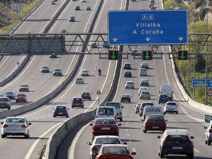 Si provoca un accidente por usar el móvil, podría tener que pagar los daños