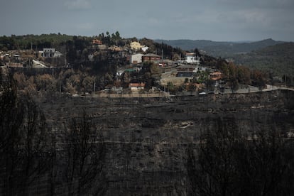 Vista de la urbanización River Park, una semana después del incendio.