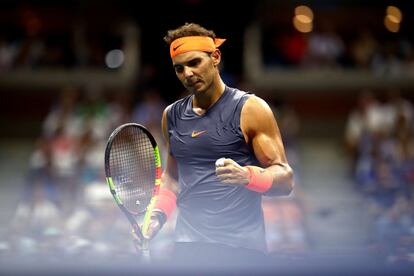Rafa Nadal celebra un punto durante el partido de cuartos de final del US Open de Nueva York contra el austriaco Dominic Thiem. El español remontó el partido y acabaría ganando en el quinto set para pasar a las semifinales del torneo por séptima vez. 