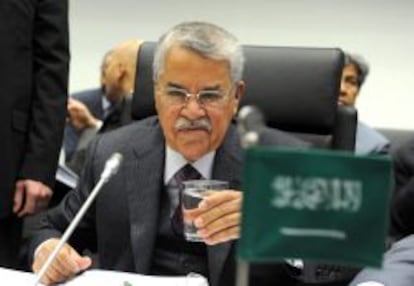 El ministro saud&iacute; de petr&oacute;leo, Ali Naimi, asiste a la 162 reuni&oacute;n de la Organizaci&oacute;n de Pa&iacute;ses Exportadores de Petr&oacute;leo (OPEP) en Viena (Austria). 