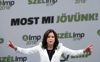 Bernadett Szel, líder del partido verde, en un mitin en Budapest este viernes.