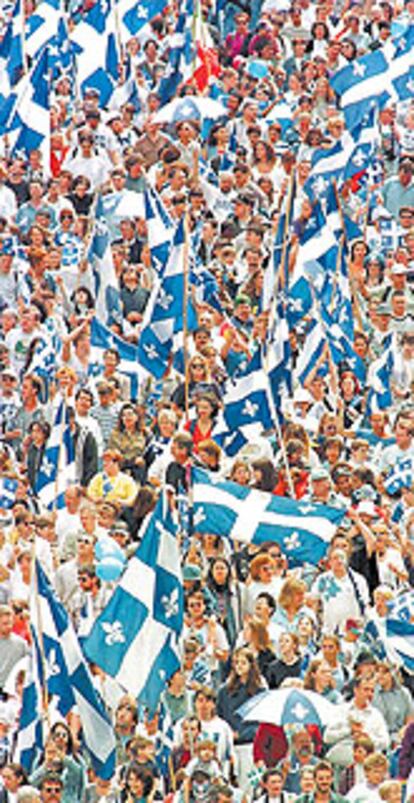 Marcha de quebequeses el 24 de junio, fecha en la que se celebra el Día de la Cultura y Tradición Francesas.