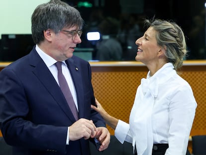 La vicepresidenta Yolanda Díaz, con el expresident Carles Puigdemont, el pasado 4 de septiembre en Bruselas.