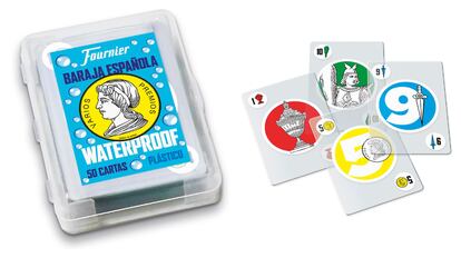 Uno de los juegos de cartas waterproof que no puede faltar durante el verano