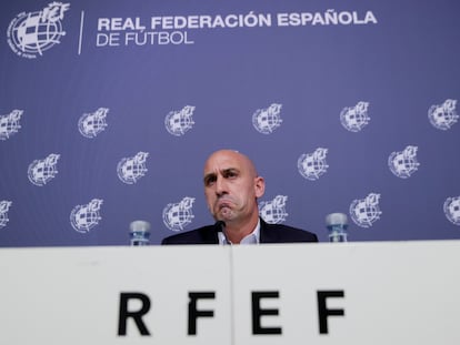 Luis Rubiales, presidente de la Federación Española de Fútbol, durante una rueda de prensa.