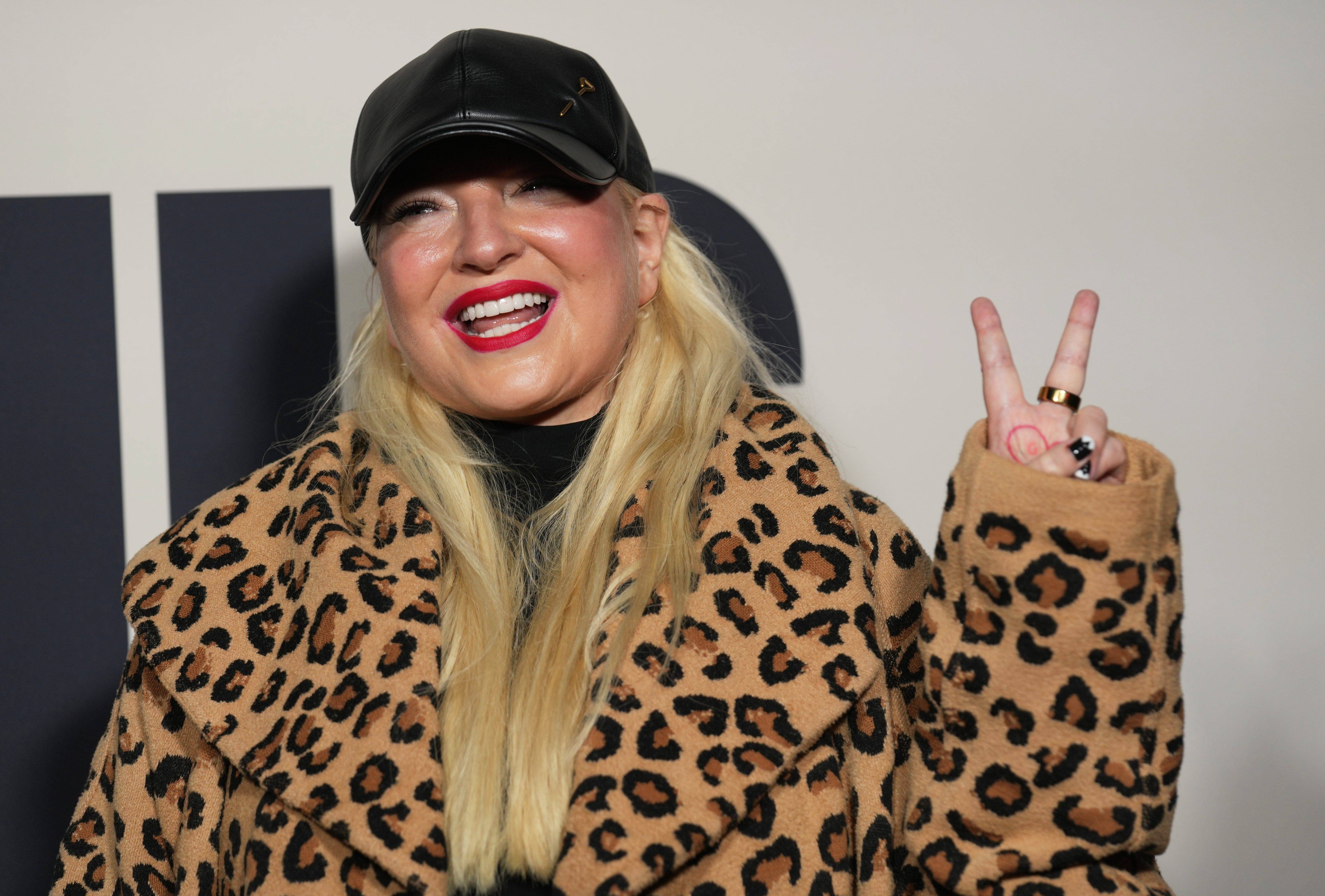 Sia, sobre los 36.000 euros de manutención que tiene que pagar a su exmarido: “Soy una madre trabajadora que intenta comprar la paz”
