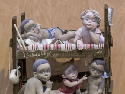 El grupo 'Hijos de las nubes', que homenajea a los niños saharauis, se libra del fuego.
