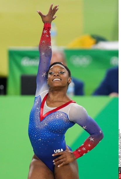 Simone Biles, 19 años. La texana ha demostrado que es una de las mejores gimnastas del mundo, ganando tres campeonatos del mundo y cuatro medallas en los Juegos de Río 2016. Biles continúa entrenándose para repetir éxito en los próximos Juegos, en Tokio 2020.