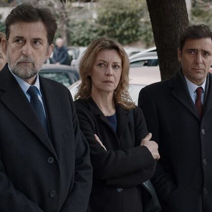 Desde la izquierda, Nanni Moretti, Margherita Buy, Adriano Giannini y Alba Rohrwacher, en 'Tres pisos'.