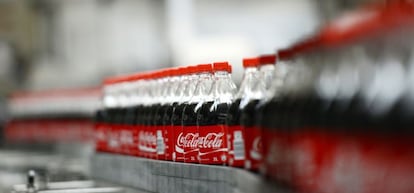 Lineal de producci&oacute;n de Coca-Cola.