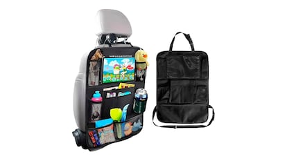 Soporte de tablet para reposacabezas sobre fondo blanco.