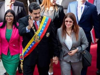 O presidente da Venezuela, Nicolás Maduro (segundo a partir da direita), em um ato com seu 'número dois' Diosdado Cabello, (à esquerda), em uma imagem de janeiro de 2018.