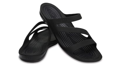 Estas sandalias Crocs para mujer son top ventas en Amazon.