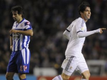 Kaká celebra su gol ante Valerón.