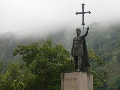 Monument a Don Pelayo a Covadonga.