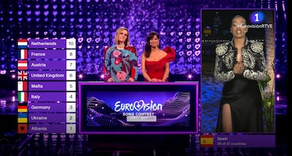 Chanel Terrero, durante la lectura de las votaciones de España en la final de Eurovisión, este sábado 17 de mayo.