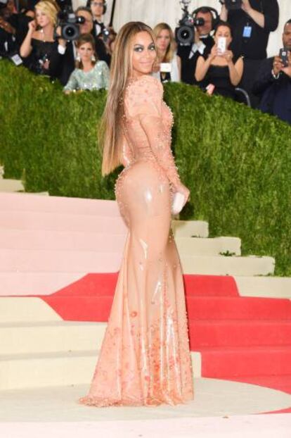 Beyoncé, anoche a su llegada a la gala del Met.