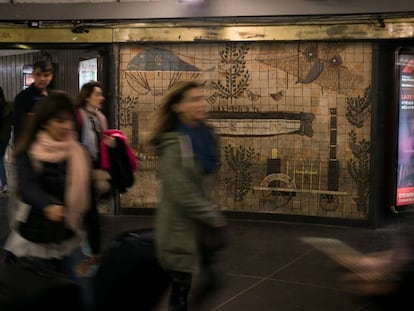 Las cerámicas de la estación de plaza Catalunya.