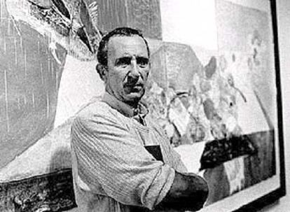 Lucio Muñoz en la presentación de una exposición en el Museo de Bellas Artes de Bilbao en 1989.