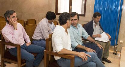 Los hermanos Ruiz-Mateos durante el juicio en Palma. Cati Cladera