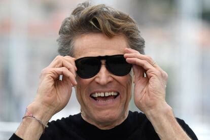 El actor estadounidense Willem Dafoe posa para los medios gráficos durante el 'photocall' de la película 'Tommaso'.