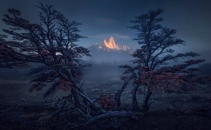 Fotografia da série ganhadora do primeiro prêmio no International Landscape Photographer of the year. Monte Fitz Roy, Patagônia, Argentina.