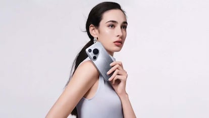 Huawei Pura 70 chica