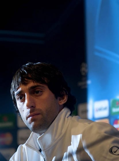 Diego Milito, ayer en el Camp Nou.