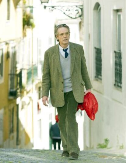 Lisboa, Jeremy Irons y algo rojo; parecen los requisitos una boda Morlock.