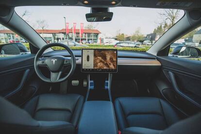 Interior coche Tesla